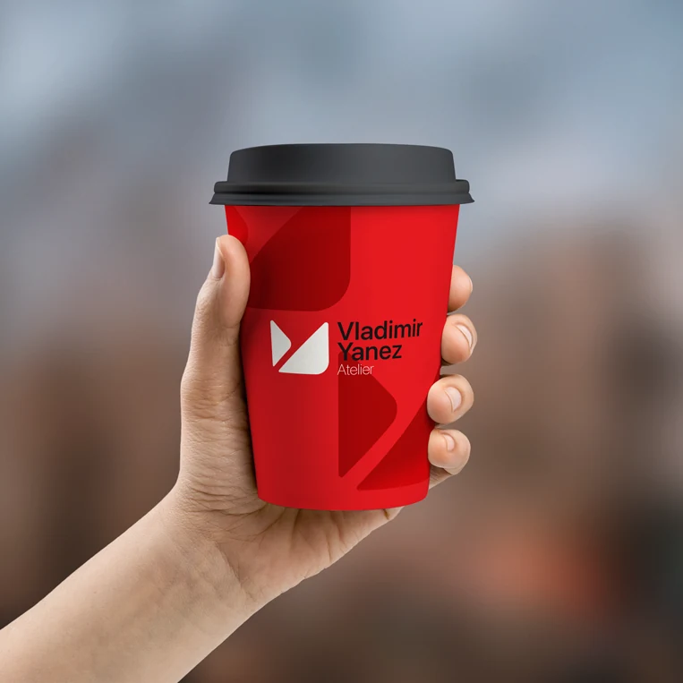 Vladimir Yanez Atelier · Identidad visual · Aplicación 02